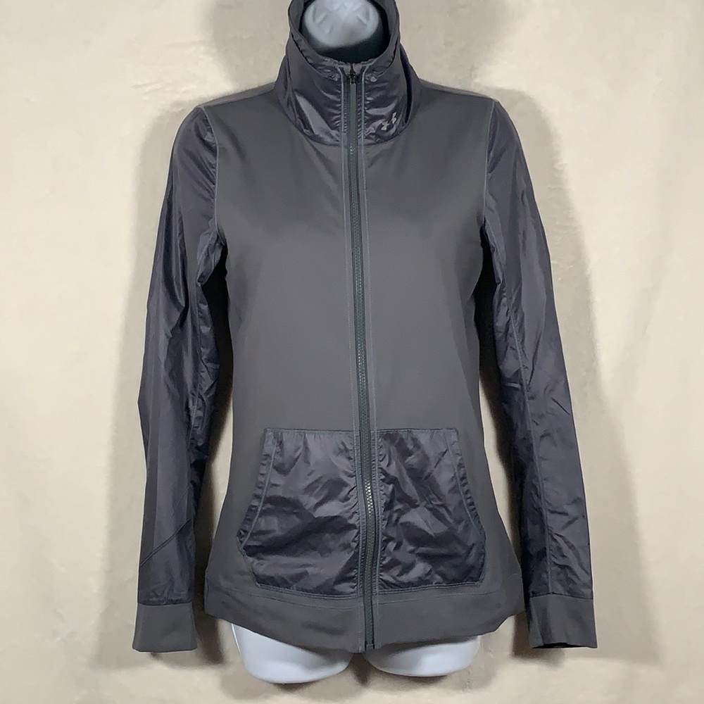 Under Armour light weight woman’s jacket. Size XS
